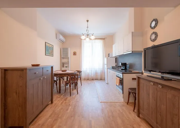 アパート Urban Haven Retreat ソフィア